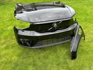 31690933 Бампер передний Volvo XC40 Арт e12773680, вид 1