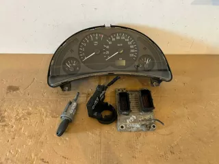 0261207720 24420558 Блок управления двигателем Opel Corsa C Арт e12765446, вид 1