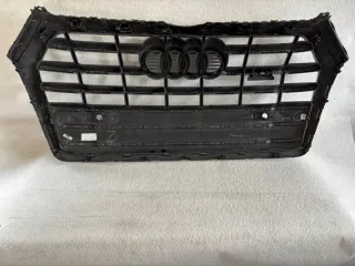 80A853651C Решетка радиатора Audi Q5 2 Арт e12760614, вид 2