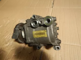 8V51-19D629-EF Компрессор кондиционера Ford Fiesta 5 Арт e12757748, вид 4