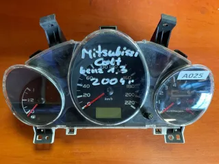 MN148888 Щиток приборов (приборная панель) Mitsubishi Colt 6 Арт e12744470, вид 2