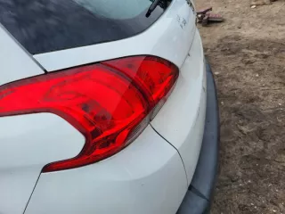 44678888776 Крышка багажника (дверь 3-5) Peugeot 2008 Арт e12739515, вид 2