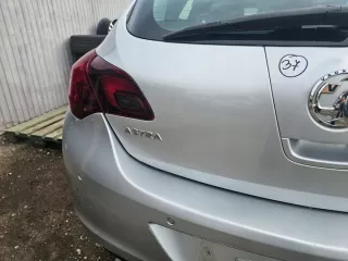  Крышка багажника (дверь 3-5) Opel Astra J Арт e12739446, вид 4
