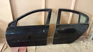 1111111111112 Дверь передняя правая Renault Laguna 3 Арт e12738725, вид 1