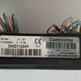 S180098501 284B17288R Блок предохранителей Renault Megane 3 Арт e12738150, вид 3