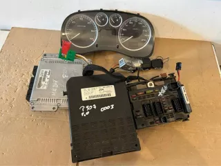 9650221480 0281010935 9650664180 9651196780 9651197480 Блок управления двигателем Peugeot 108 Арт e12729601, вид 1