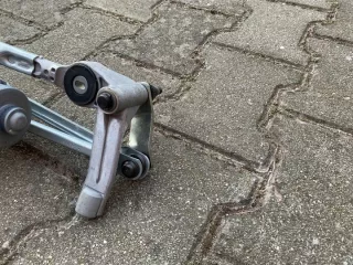 697826304 61617161711 Механизм стеклоочистителя (трапеция дворников) BMW 3 E90/E91/E92/E93 Арт e12729445, вид 4