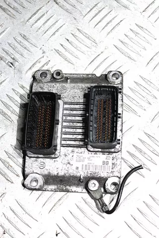 55558787 0261208396 Блок управления двигателем Opel Astra H Арт e12729222, вид 1