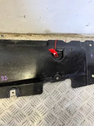 A1665200023 Декоративная крышка двигателя Mercedes ML/GLE W166 Арт e12725956, вид 4