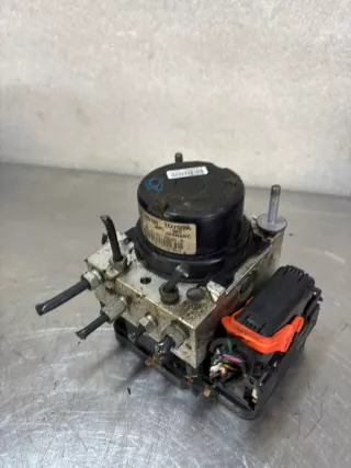 44540-0D100 89541-0D170 Блок ABS Toyota Yaris 3 Арт e12715117, вид 1