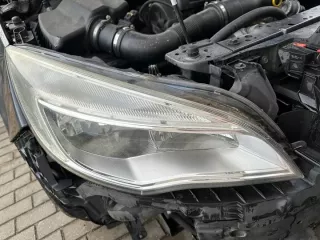 26010344 Фара правая Opel Astra J Арт e12709253, вид 1