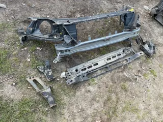 30762259 Передняя панель крепления облицовки (телевизор) Volvo XC60 1 Арт e12705209, вид 3