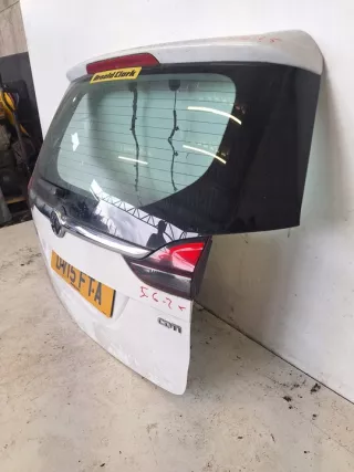  Крышка багажника (дверь 3-5) Opel Zafira C Арт e12701124, вид 2