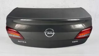  Крышка багажника (дверь 3-5) Opel Astra J Арт e12701072, вид 1
