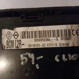8200652284 28118774 Блок предохранителей Renault Clio 2 Арт e12697047, вид 4