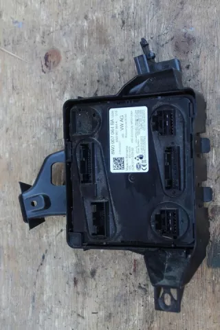 8W0907064BA Блок предохранителей Audi A4 B9 Арт e12695936, вид 1