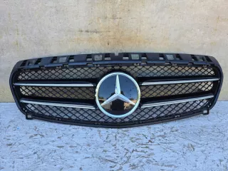 A1768880260 Решетка радиатора Mercedes A W176 Арт e12692085, вид 1
