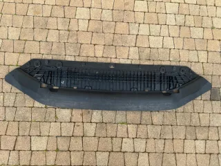 8W0807611E Декоративная крышка двигателя Audi A4 B9 Арт e12691735, вид 1
