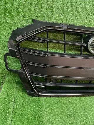 8W0853651D Решетка радиатора Audi A4 B9 Арт e12691499, вид 2