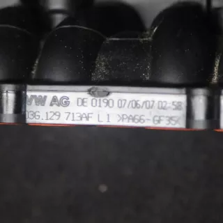 03L129711AF Коллектор впускной Volkswagen Passat B7 Арт e12456764, вид 4