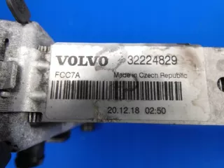 32224829 Радиатор (основной) Volvo S60 3 Арт e11944762, вид 3