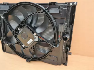 8625432 17118652497 8625436 9487032 8620732 9487033 8625437 8620733 17118482622 8482622 8625421 8652497 17118625430 8625430 8741830 8482625 Радиатор (основной) BMW 4 F32/F33/GT F36 Арт e11909007, вид 3