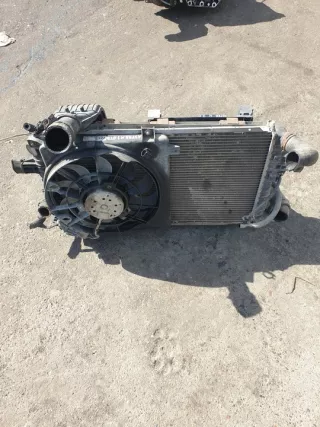 13132559 Радиатор (основной) Opel Astra H Арт e11817399, вид 2
