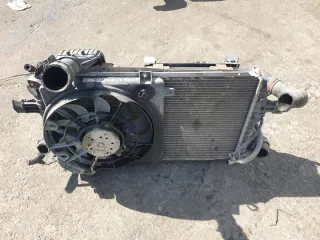 13132559 Радиатор (основной) Opel Astra H Арт e11817399, вид 3