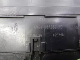 AV6T14A067AD,AV6T14A142AB Блок предохранителей Lincoln MKC Арт 00297420, вид 3