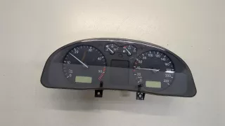  Щиток приборов (приборная панель) Volkswagen Passat B5 Арт 20448964, вид 2