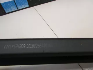 Уплотнитель стекла двери Geely Atlas 1 2019г. 5085009800661 - Фото 4
