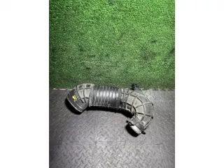 8e0129615 Патрубок воздушного фильтра Audi A4 B7 Арт 58940