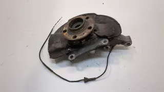 31200314 Кулак поворотный передний правый Volvo V70 3 Арт 11387845, вид 1