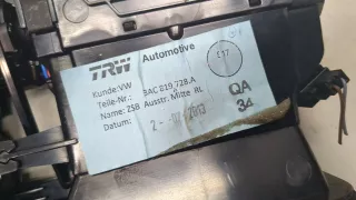3AC819728A Дефлектор обдува салона Volkswagen Passat B7 Арт 9201937, вид 4
