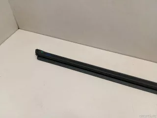 Уплотнитель стекла двери Geely Atlas 1 2019г. 5079006800661 - Фото 3