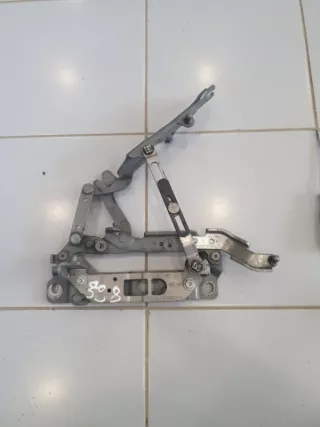 41617207199 Петля капота BMW 5 F10/F11/GT F07 Арт 2-114201, вид 1