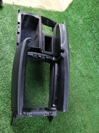 A2046801339 Крышка подлокотника Mercedes E C207 Арт 2-177150, вид 3