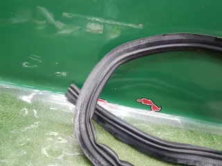 A4068720036 Уплотнитель капота Mercedes E W210 Арт 2-450795, вид 3