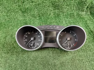 A1645407048 Щиток приборов (приборная панель) Mercedes ML W164 Арт 2-519393, вид 1