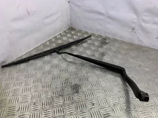 8521133210 Щеткодержатель (поводок стеклоочистителя, дворник) Toyota Camry V30 Арт 2-656261, вид 1