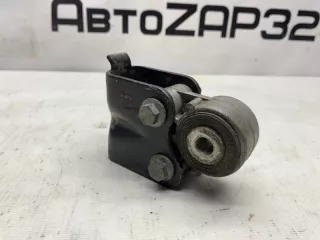 1 370 378 Кронштейн КПП Ford Focus 2 Арт 2-677841, вид 1