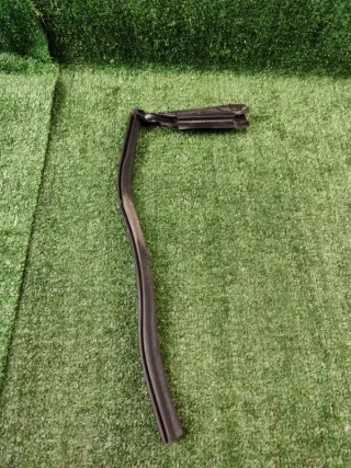 A2186280098 Уплотнитель капота Mercedes CLS C218 Арт 2-702963, вид 2