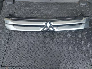  Решетка радиатора Mitsubishi Outlander 3 Арт AL17641839453, вид 1