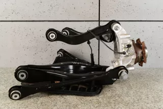 Кулак задний правый BMW 6 G32 Арт AL17700611186, вид 1