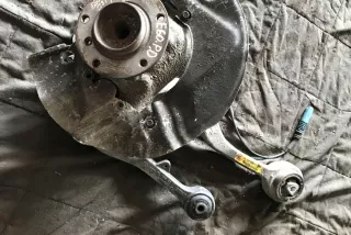 6760182 Кулак поворотный передний правый BMW 5 E60/E61 Арт AL17560499125_2, вид 1