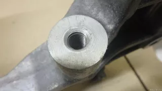 1609956780 Кронштейн генератора Mitsubishi Outlander 3 restailing 2 Арт E95474934, вид 8