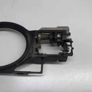 Кронштейн ручки Mitsubishi Lancer 10 2009г. 5716A307 - Фото 2