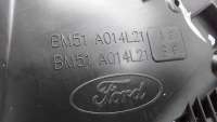 Дефлектор воздушный центральный Ford Focus 3 2013г. 1761996, BM51-18835-AF3JA6, BM51-18835-AFW, BM51-A014L21-AF, BM51-A014L21-BF, BM51-A014L20-AF, BM51- - Фото 10