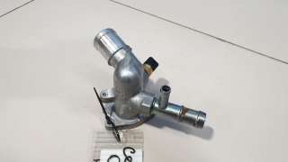 Фланец двигателя системы охлаждения Kia Ceed 2 2013г. 256002B003 - Фото 3