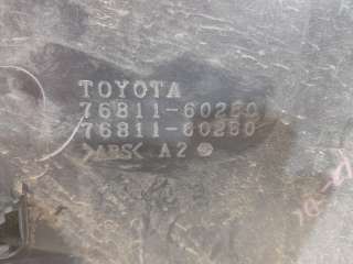 Накладка крышки багажника Toyota Land Cruiser Prado 150 2015г. 7680160320C0 - Фото 7